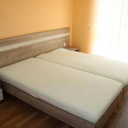 Saint John E301 Aparthotel